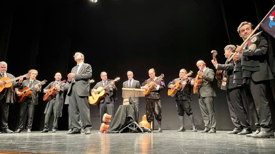 Músicos da TVUP em atuação